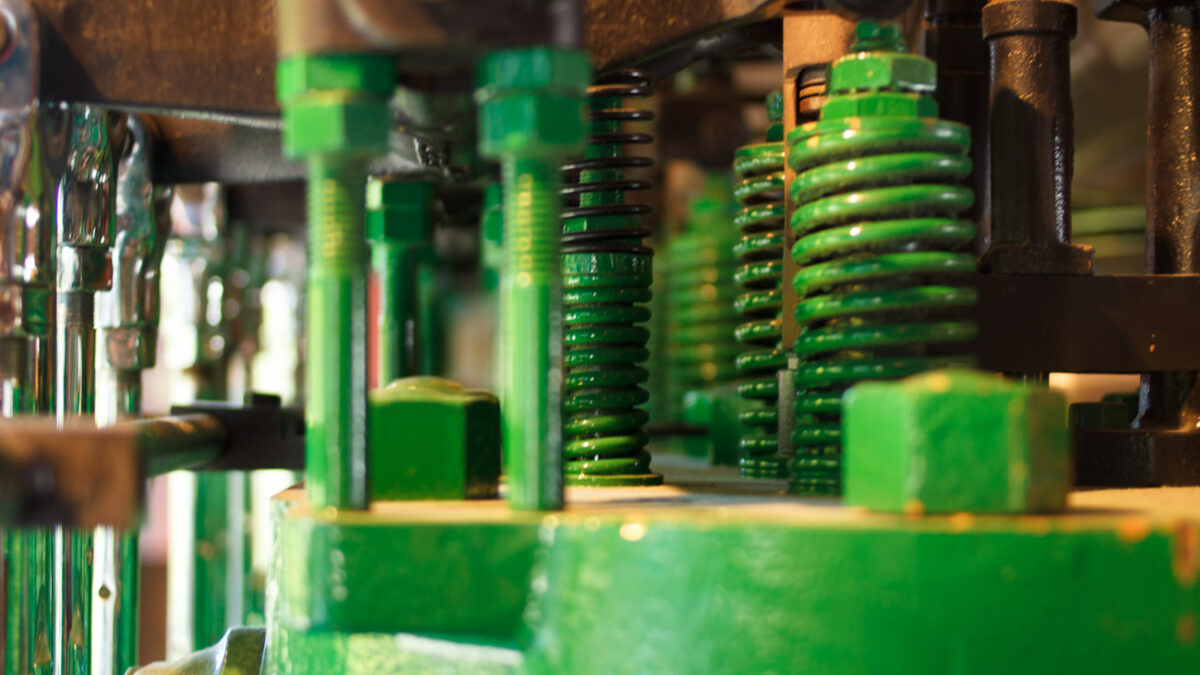 Choosing the Right Rubber Molding Technique for Your Project